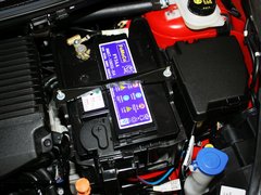 2011款 两厢 1.5L 自动 时尚型
