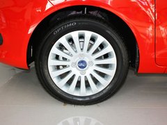 2011款 两厢 1.5L 自动 时尚型