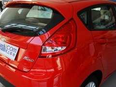 2011款 两厢 1.5L 自动 时尚型