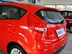 2011款 两厢 1.5L 自动 时尚型