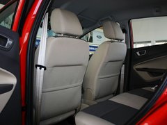 2011款 两厢 1.5L 自动 时尚型