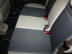 2011款 两厢 1.5L 自动 时尚型