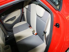 2011款 两厢 1.5L 自动 时尚型