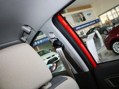 2011款 两厢 1.5L 自动 时尚型