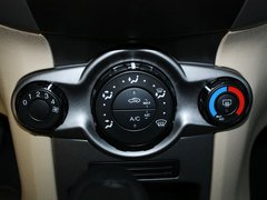 2011款 两厢 1.5L 自动 时尚型