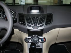 2011款 两厢 1.5L 自动 时尚型