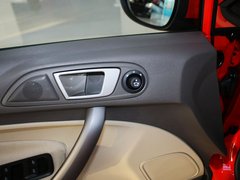 2011款 兩廂 1.5L 自動 時尚型