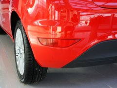 2011款 兩廂 1.5L 自動 時尚型