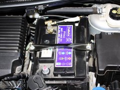 2011款 两厢 1.5L 自动 时尚型