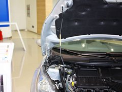 2011款 两厢 1.5L 自动 时尚型