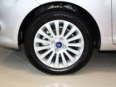 2011款 两厢 1.5L 自动 时尚型