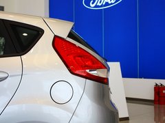 2011款 两厢 1.5L 自动 时尚型