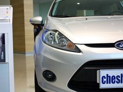 2011款 两厢 1.5L 自动 时尚型