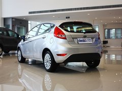 2011款 两厢 1.5L 自动 时尚型