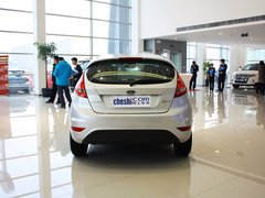 2011款 两厢 1.5L 自动 时尚型