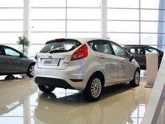 2011款 两厢 1.5L 自动 时尚型