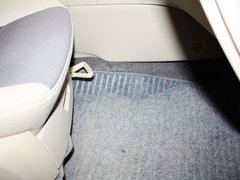 2011款 两厢 1.5L 自动 时尚型