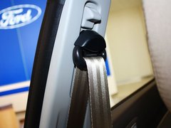 2011款 两厢 1.5L 自动 时尚型