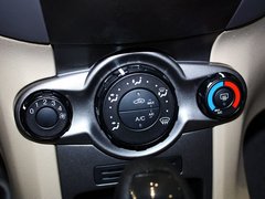 2011款 两厢 1.5L 自动 时尚型