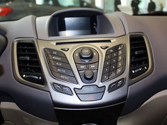 2011款 两厢 1.5L 自动 时尚型