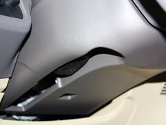 2011款 两厢 1.5L 自动 时尚型