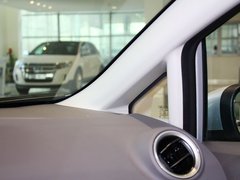 2011款 两厢 1.5L 自动 时尚型
