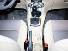 嘉年华 2011款 两厢 1.5L 自动 时尚型