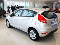 2011款 两厢 1.5L 自动 时尚型