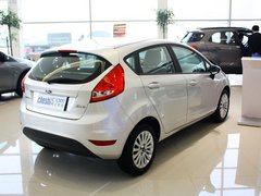 嘉年华 2011款 两厢 1.5L 自动 时尚型