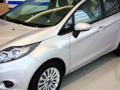 2011款 两厢 1.5L 自动 时尚型