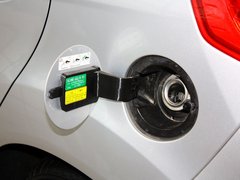 2011款 两厢 1.5L 自动 时尚型