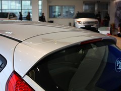 2011款 两厢 1.5L 自动 时尚型