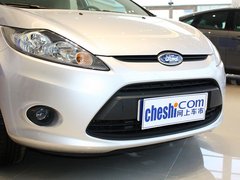 2011款 两厢 1.5L 自动 时尚型