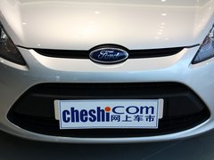 2011款 两厢 1.5L 自动 时尚型