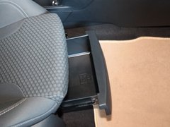 2011款 两厢 1.5L 自动 运动型