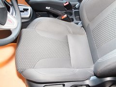 2011款 两厢 1.5L 自动 运动型