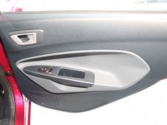 2011款 两厢 1.5L 自动 运动型
