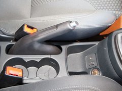 2011款 两厢 1.5L 自动 运动型