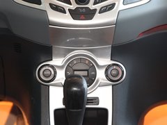 2011款 两厢 1.5L 自动 运动型