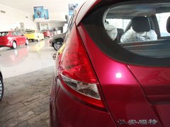 2011款 两厢 1.5L 自动 运动型