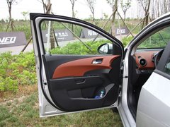 2011款 两厢 1.6SX 自动 