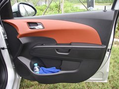 2011款 两厢 1.6SX 自动 