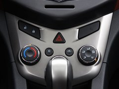 2011款 两厢 1.6SX 自动 