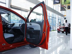2011款 两厢 1.6SX 自动 