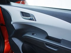 2011款 两厢 1.6SX 自动 