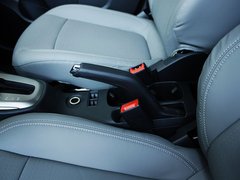 2011款 两厢 1.6SX 自动 