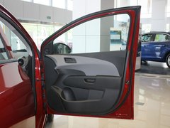 2011款 三厢 1.4SL 手动 