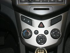 2011款 三厢 1.4SL 手动 
