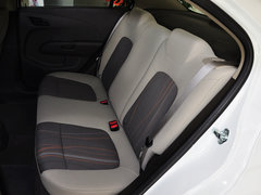 2011款 三厢 1.4SL 手动 