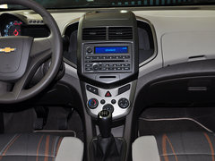 2011款 三厢 1.4SL 手动 